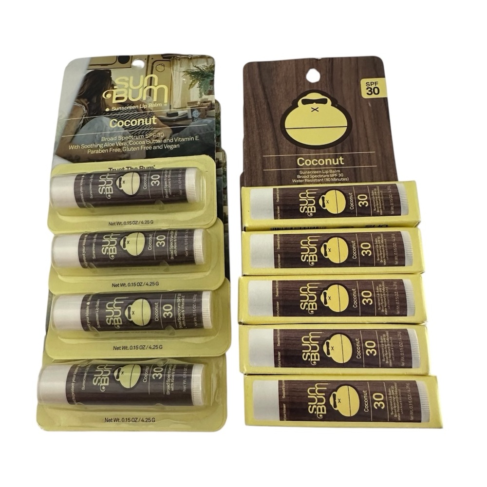 Sunbum lip balm (9) SPF 30 coconut new in box‎